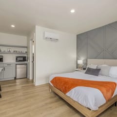Downtown Studio 5 Min to the Resort and Lake