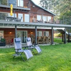 Lakefront Retreat w/ Private Dock & Fire Pit