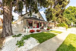 Downtown CDA House with Fire Pit and BBQ - Image 4