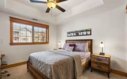 City View Condo in Riverstone with Free Parking - Image 5