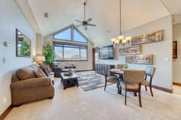 Luxury Riverstone Condo with Patio and Rooftop BBQ - Image 4
