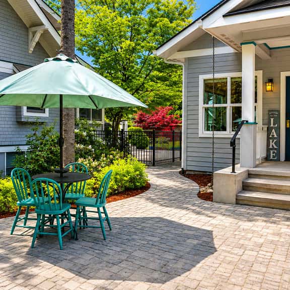 The Parkside Porch House - Image 1