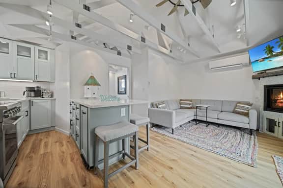 Charming Downtown Cottage w/ Modern Amenities - Image 2