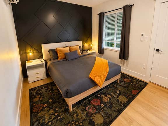 Fresh Modern Studio #7- Affordable Lodging Downtown CDA - Image 3