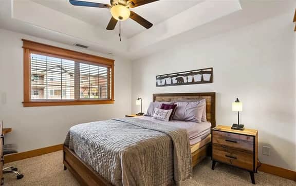 City View Condo in Riverstone with Free Parking - Image 5