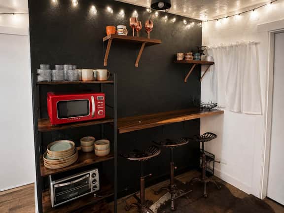 The Waystation King Studio Near Downtown Coeur d Alene - Image 2