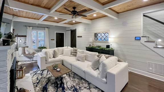 Luxury Historic Cottage w/ Chef's Kitchen Downtown - Image 4