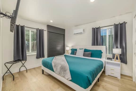 The Flats Executive Suite 13 in Downtown CDA - Image 3