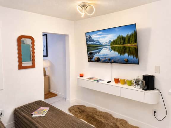 The Cozy Koi Walk to the CDA Resort With Private  Porch - Image 4
