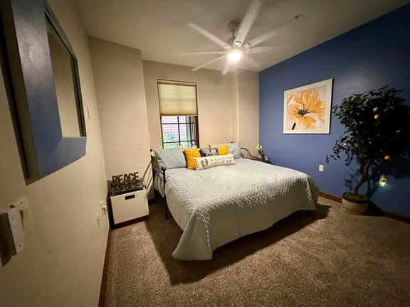 Vesper Bleu Designer River Retreat 2 Kings EV Charger - Image 5