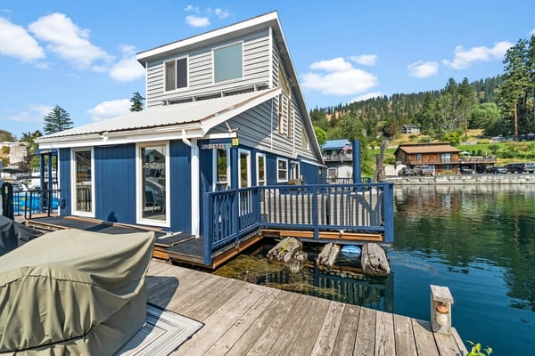 Boat Rentals & Lake Experience